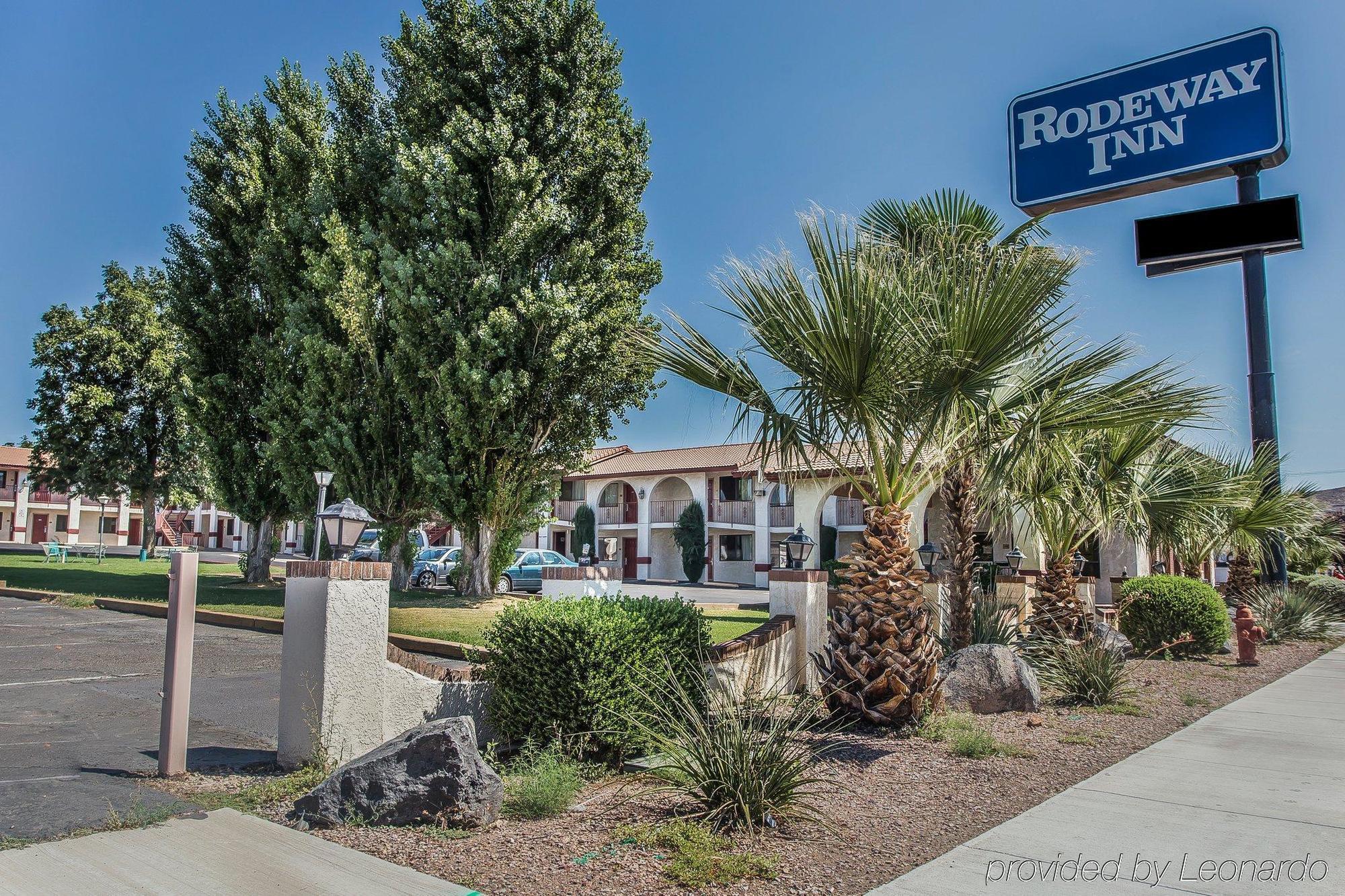 Rodeway Inn Hurricane - Zion National Park Area Bagian luar foto